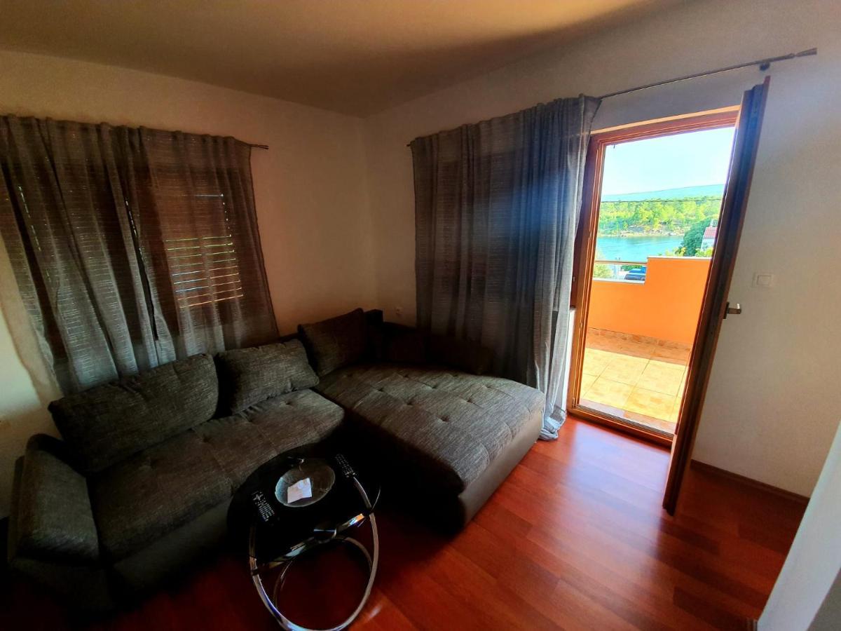 Apartmani Desnica Kruševo Esterno foto